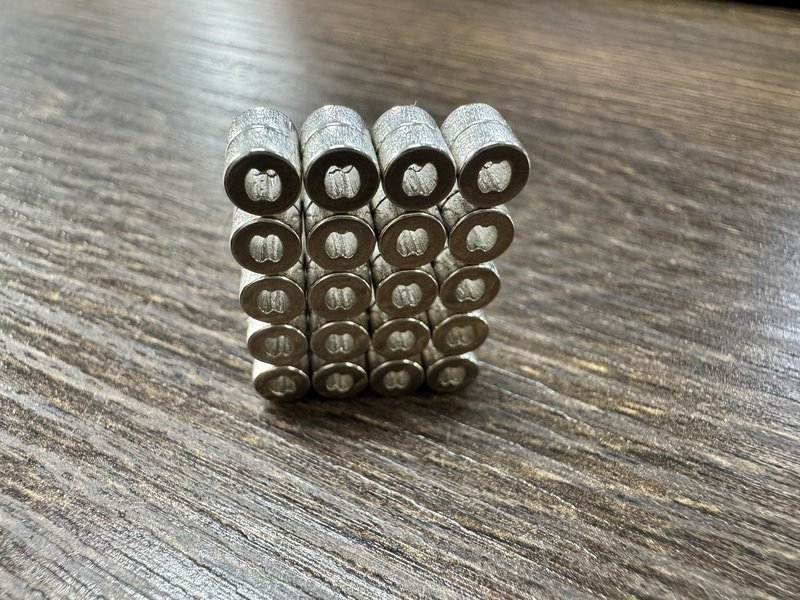 Compact Mouse Scroll Wheel Magnet